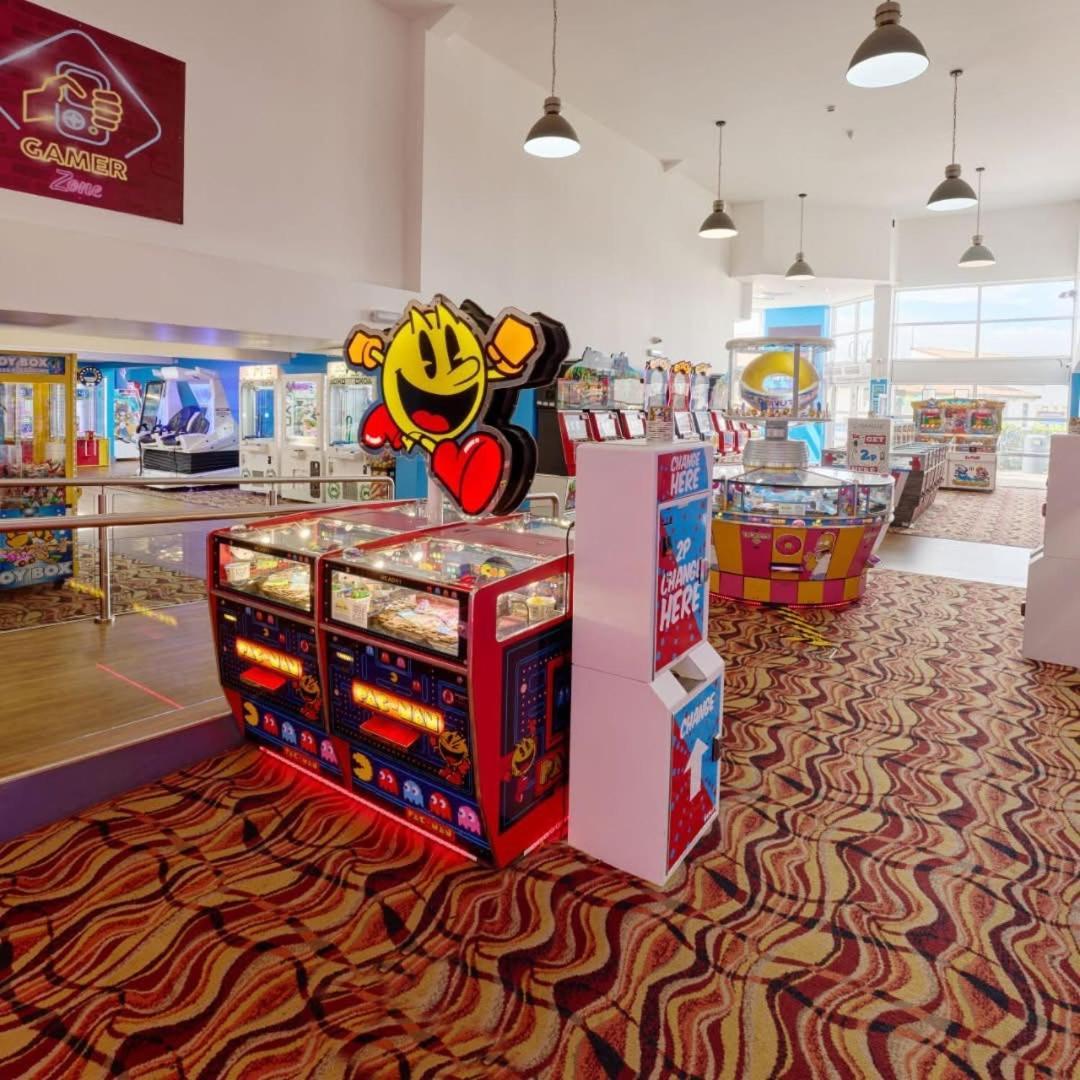 Oaken Caravan - Golden Sands Away Resorts Kinmel Bay Esterno foto