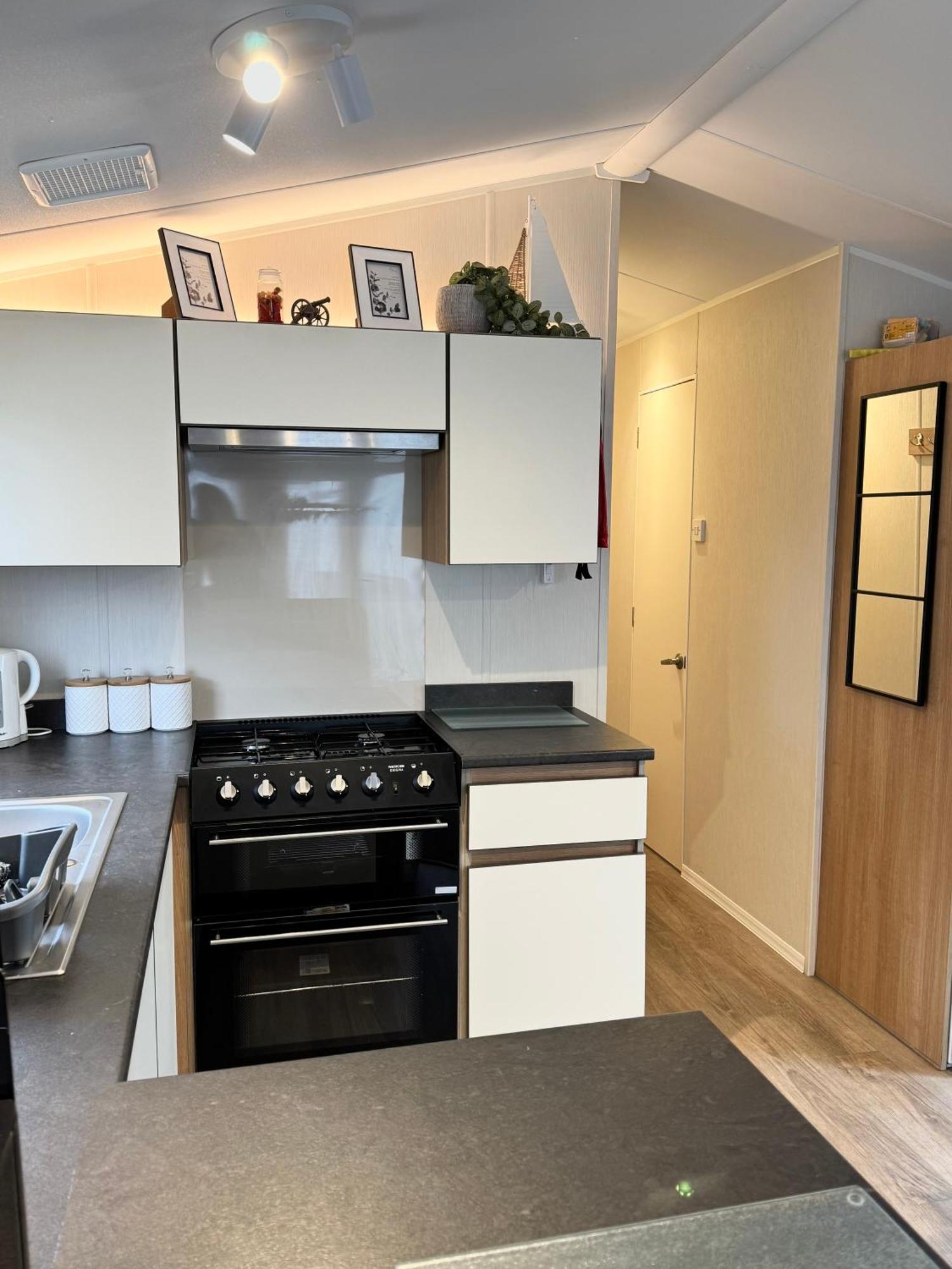 Oaken Caravan - Golden Sands Away Resorts Kinmel Bay Esterno foto